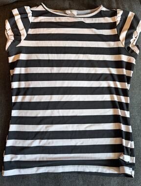 Worthington Black and White Striped Top Size Small